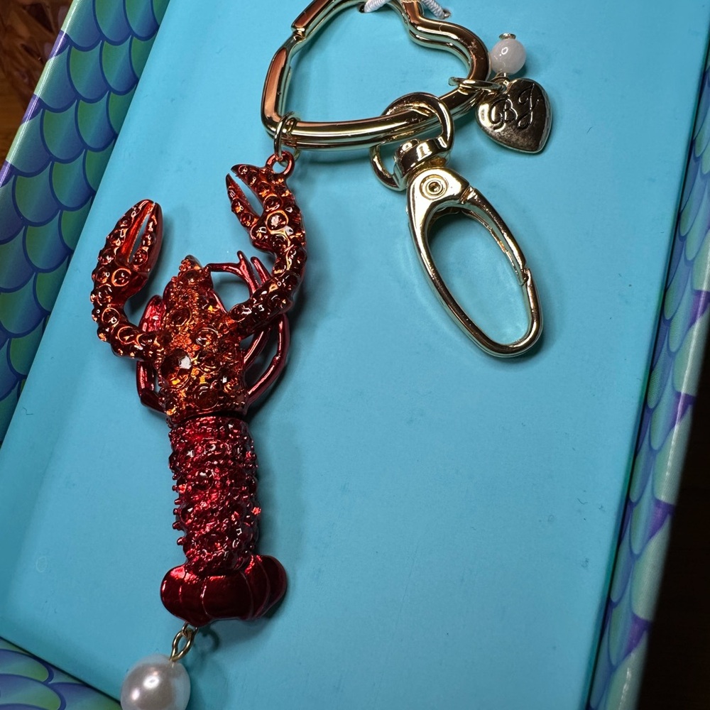 Betsey Johnson Red Lobster Bag Charm/Key Chain 🦞 - Picture 5 of 12